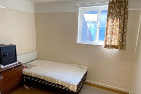 Bed 3.jpeg