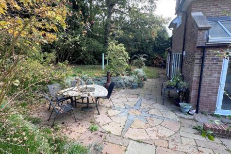 Grd patio area 1.JPG