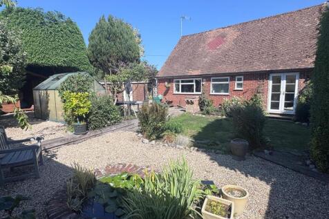 Grd to rear Hse 2.JPG