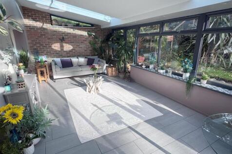Garden Room 2.JPG