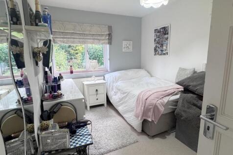 Bed 2.JPG