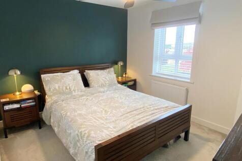 Bed 1.JPG