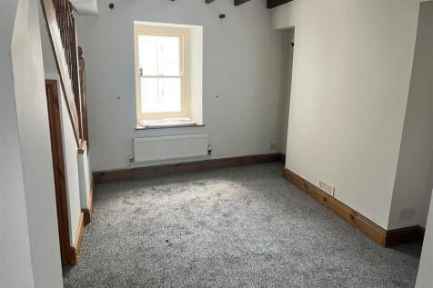 dining room 1.jpg