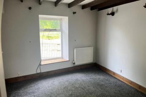 living room 3.jpg