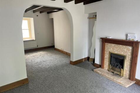 living room 4.jpg
