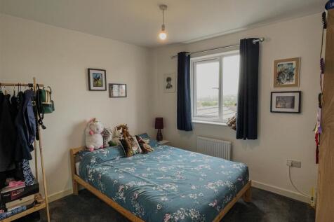 44 Tasker Way Photo-Bedroom 2.2.jpg