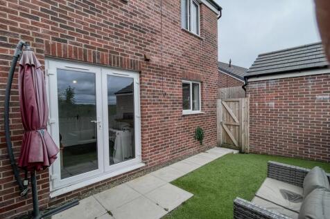 44 Tasker Way Photo-Garden 4.jpg