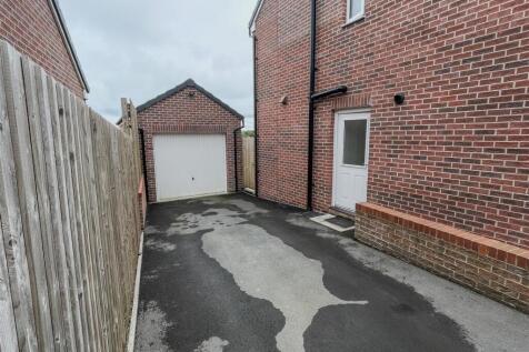 44 Tasker Way Photo-Driveway.jpg