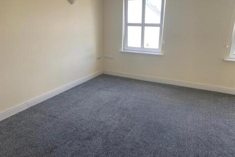 Living Room 3.jpg