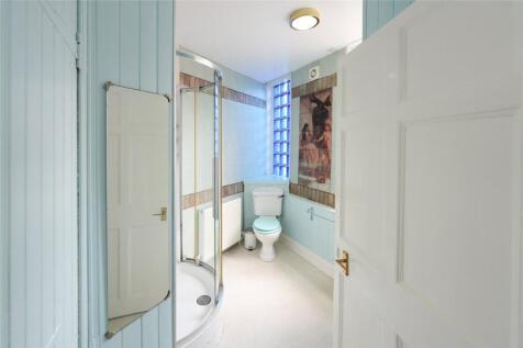 Bedroom 1 Ensuite