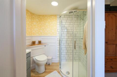 En Suite Shower