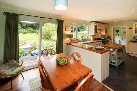 Dining To Kitchen