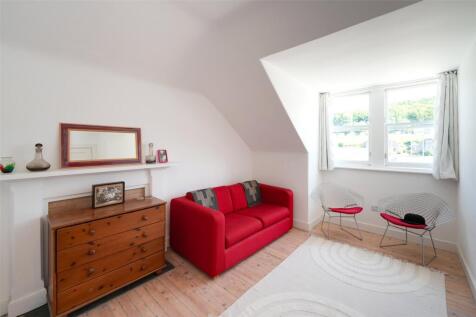 Top Floor Bedroom 2