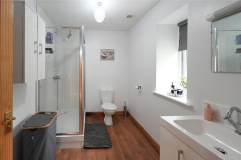 Cottage Shower Rm