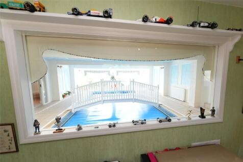 To Swimming Pool