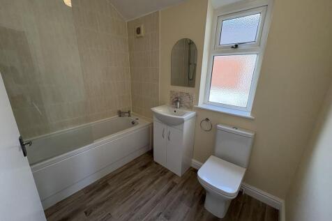 Upstairs Bathroom