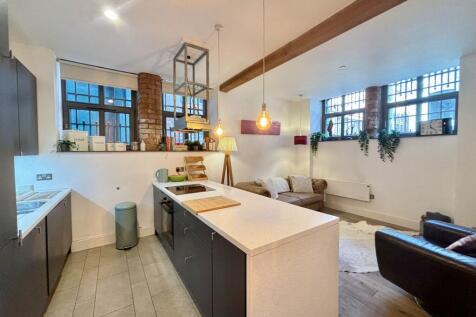 Open Plan Living and Kitchen