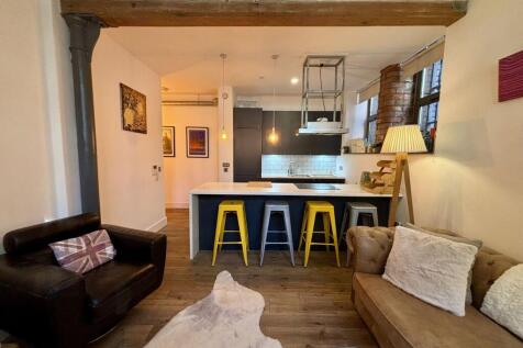 Open Plan Living and Kitchen