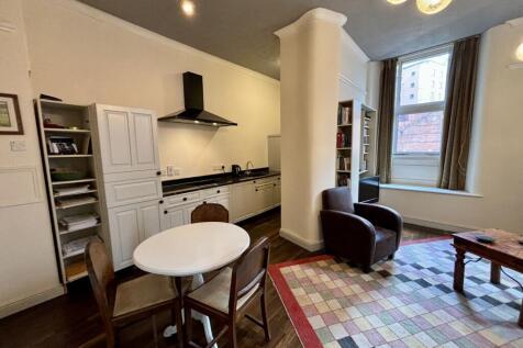 Open Plan Kitchen and Living Area
