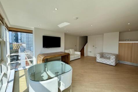 Living Area 3