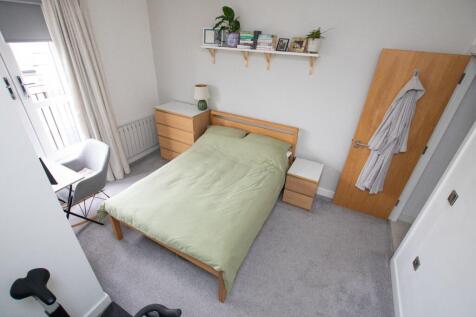 Photograph 11