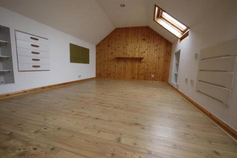LOFT ROOM