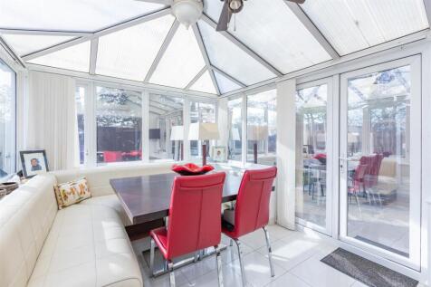 5, Tilekiln Close, Waltham Cross, Herts, EN7 5RE-1