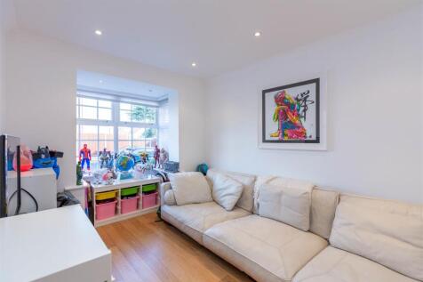 5, Tilekiln Close, Waltham Cross, Herts, EN7 5RE-2