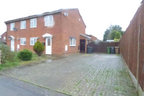 1 bedroom cluster house for sale