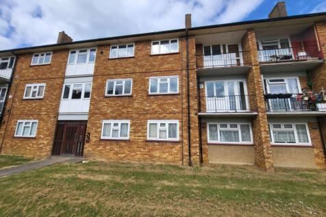 2 Bedroom Flat for Sale in Farley Hill