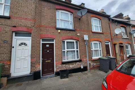 2 Bedroom Terraced Property on Tavistock Street L
