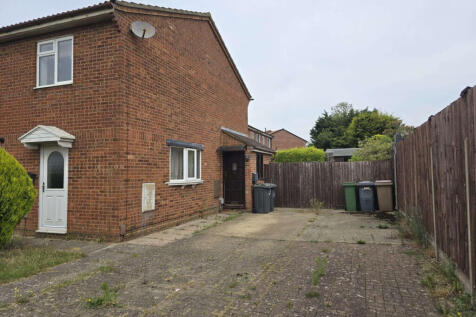 1 bedroom cluster house for rent