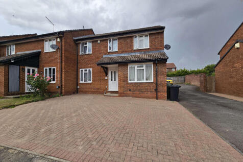 Large family 4 Bedroom  for Rent