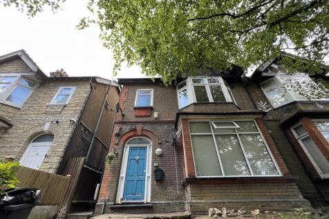Large 2 bedroom Apartment for rent