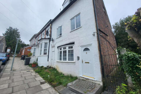 1 bed flat to rent Rothesay Road, Luton LU1