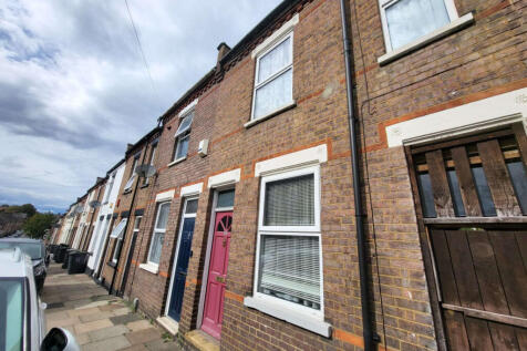 2 Bedroom Terraced for Sale