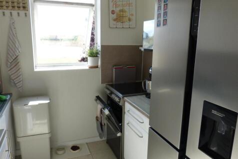 Kitchen a.JPG