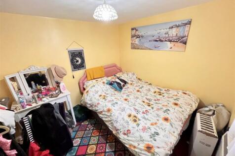 Ground floor bedroom