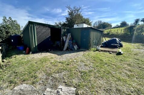 Hay Barn with adjoining workshop