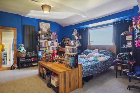 Bed 2c.jpg