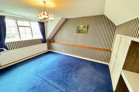 Double bedroom 1