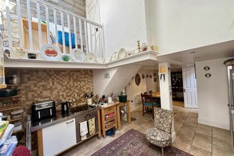 Open-plan kitchen dining area