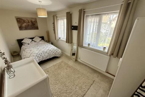 Ground floor bedroom 1