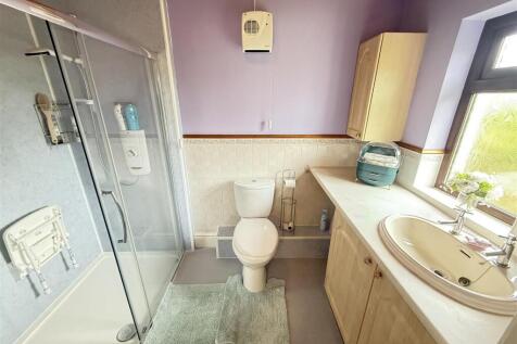 En-suite shower room