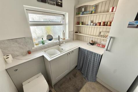 Utility Room / WC