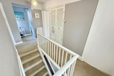 Galleried landing