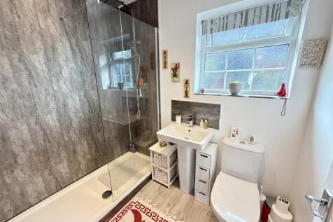 Ensuite Shower Room