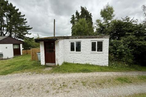 Feed shed