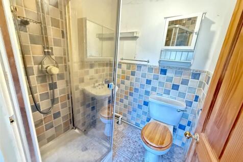 Ensuite Shower Room