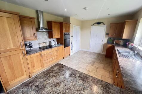 Kitchen - dining room